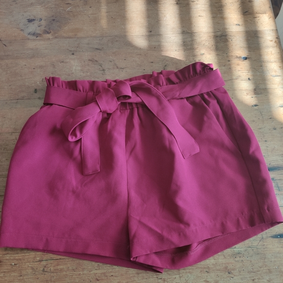 Paper bag shorts - Picture 1 of 1